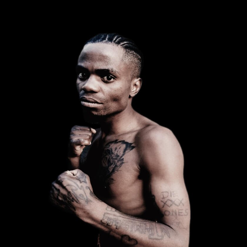 <font dir="auto" style="vertical-align: inherit;"><font dir="auto" style="vertical-align: inherit;">Thami Luthuli (Afrique du Sud)</font></font>